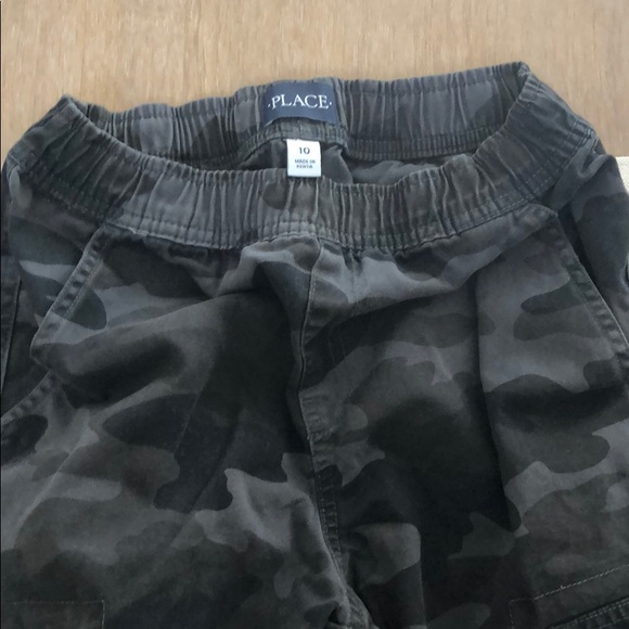 Black Camo Cargo Pants w/adjustable waist - Picture 2 of 3